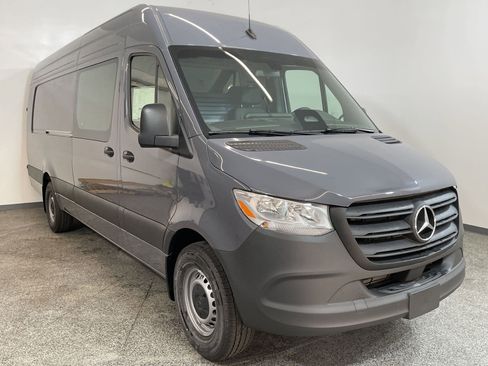 New 2025 Mercedes-Benz Sprinter 2500 image 5