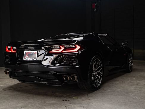 Used 2023 Chevrolet Corvette Stingray Premium Cpe w/ Engine Appearance Package RWD image 23