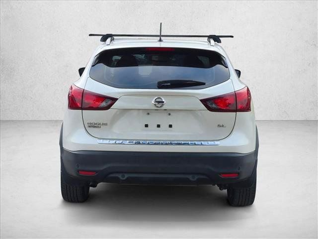 Used 2019 Nissan Rogue Sport SL w/ Premium Package FWD image 3