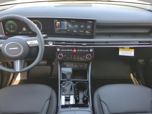New 2025 Hyundai Santa Cruz SEL image 16