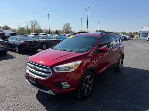 Used 2018 Ford Escape SEL image 10