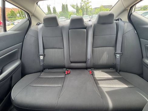 Used 2025 Nissan Altima 2.5 SV FWD image 38