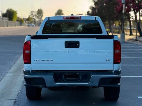 Used 2021 Chevrolet Colorado W/T AWD/4WD image 12