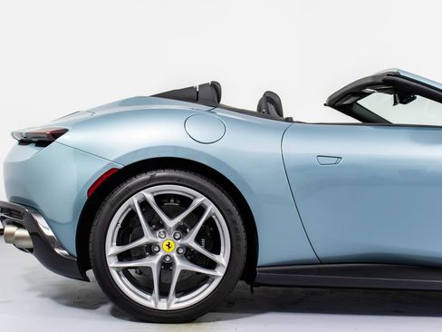 Certified 2024 Ferrari Roma Spider RWD image 17