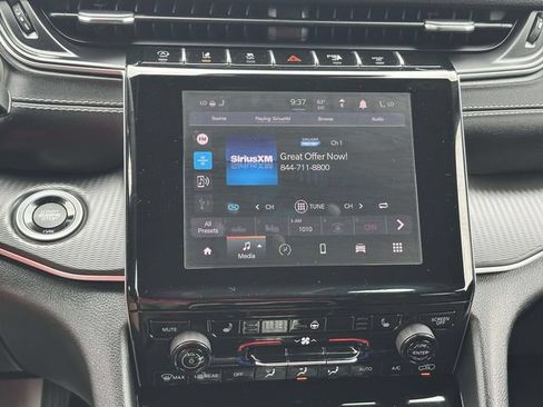 Certified 2023 Jeep Grand Cherokee Altitude AWD/4WD image 13