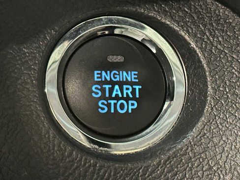 Used 2017 Toyota Sienna Limited Premium image 20