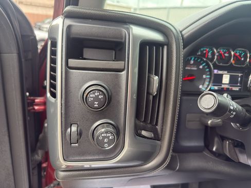 Used 2016 Chevrolet Silverado 1500 LTZ Z71 w/ LTZ Plus Package AWD/4WD image 13