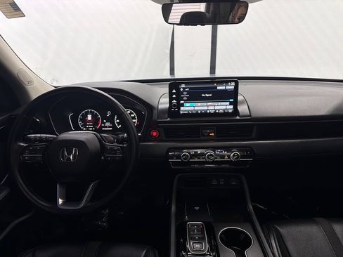 Used 2023 Honda Pilot Touring image 25
