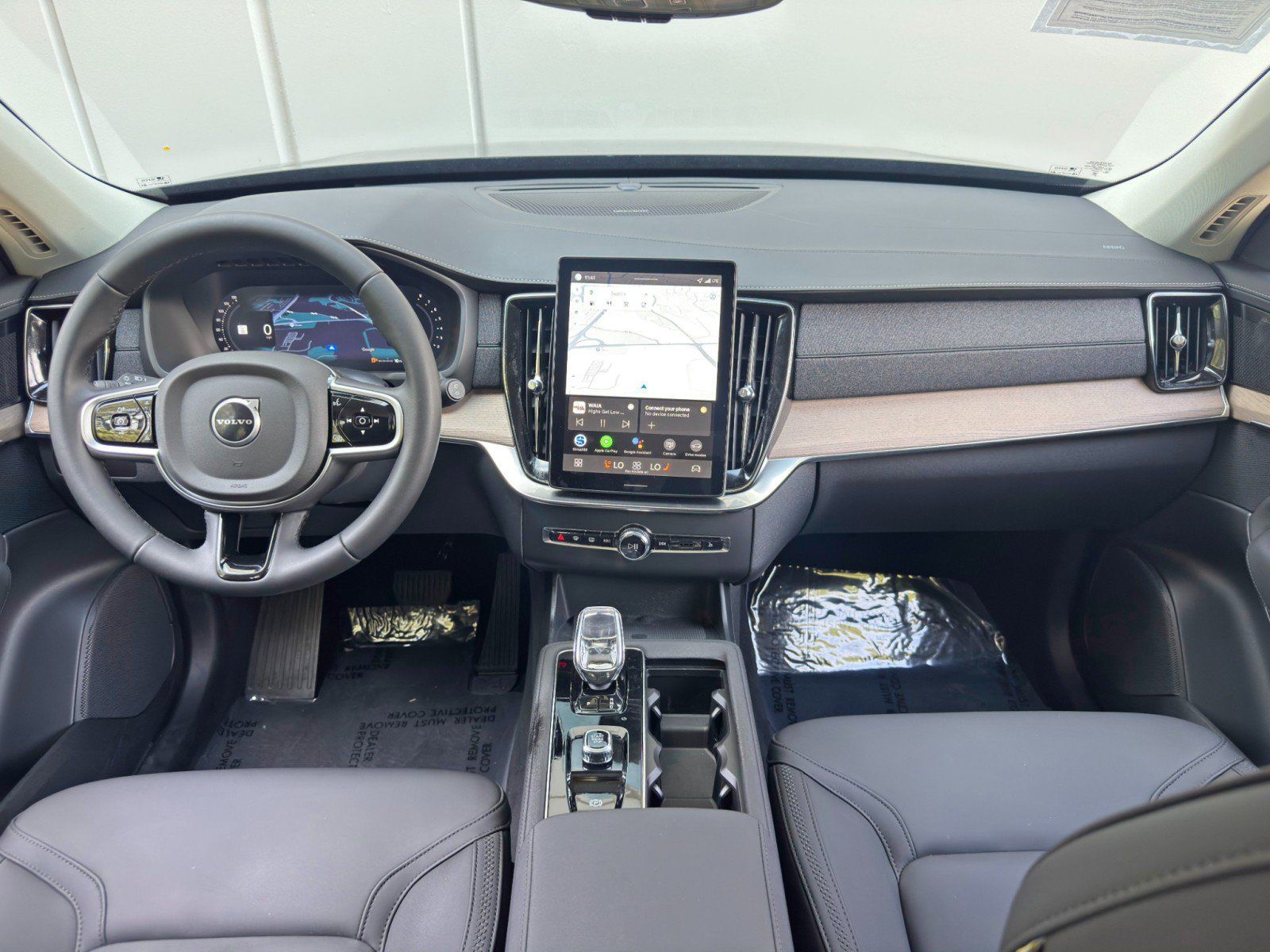 Used 2026 Volvo XC90 B6 Plus AWD/4WD image 13