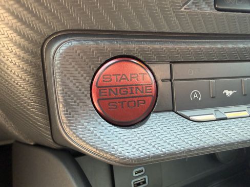 Used 2025 Ford Mustang GT RWD image 37