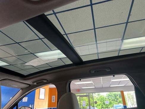Used 2019 Hyundai Santa Fe Limited FWD image 18
