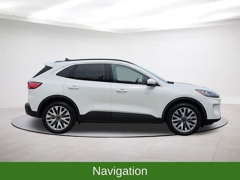 Used 2021 Ford Escape Titanium w/ Class II Trailer Tow Package image 8