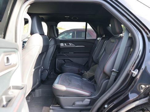Used 2025 Ford Explorer ST w/ Sun And Sound Package AWD/4WD image 20
