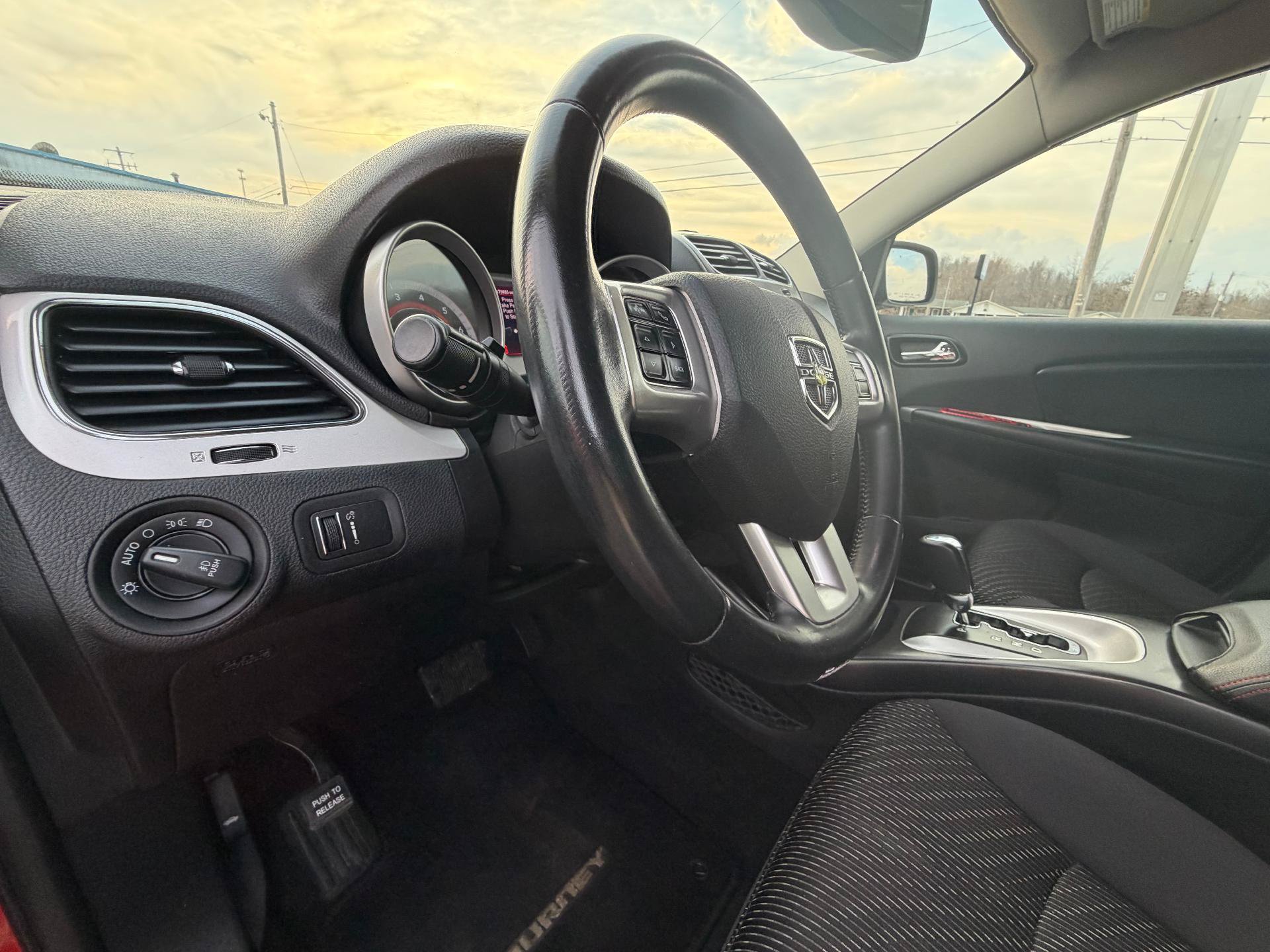 Used 2013 Dodge Journey SXT w/ Flexible Seating Group FWD image 10