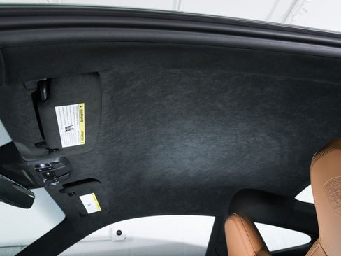 Used 2022 Porsche 911 GT3 RWD image 6
