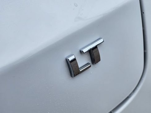 Used 2025 Chevrolet TrailBlazer LT FWD image 12