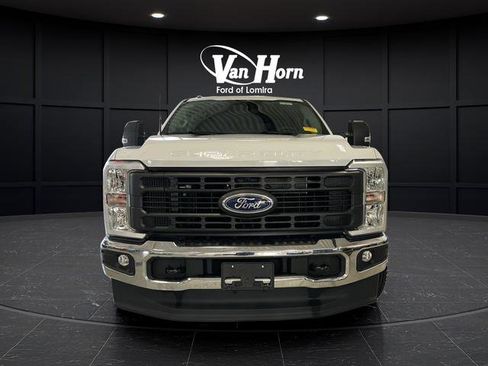 Used 2025 Ford F250 XL w/ XL Driver Assist Package AWD/4WD image 2