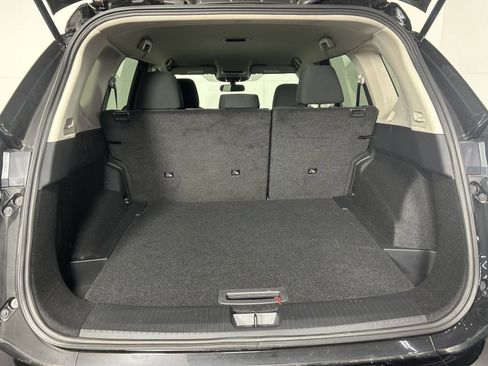 Certified 2025 Nissan Rogue S image 8