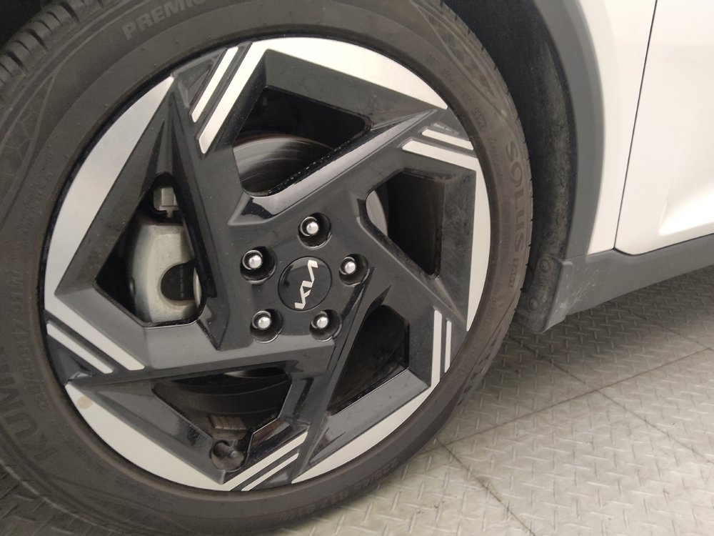 Used 2025 Kia K4 EX FWD image 31