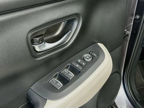 Certified 2026 Honda HR-V EX-L image 19