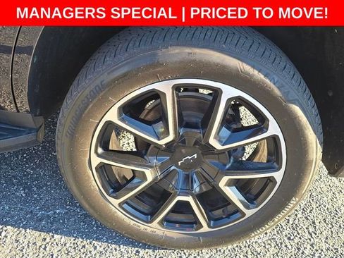 Used 2022 Chevrolet Tahoe RST w/ Luxury Package image 16