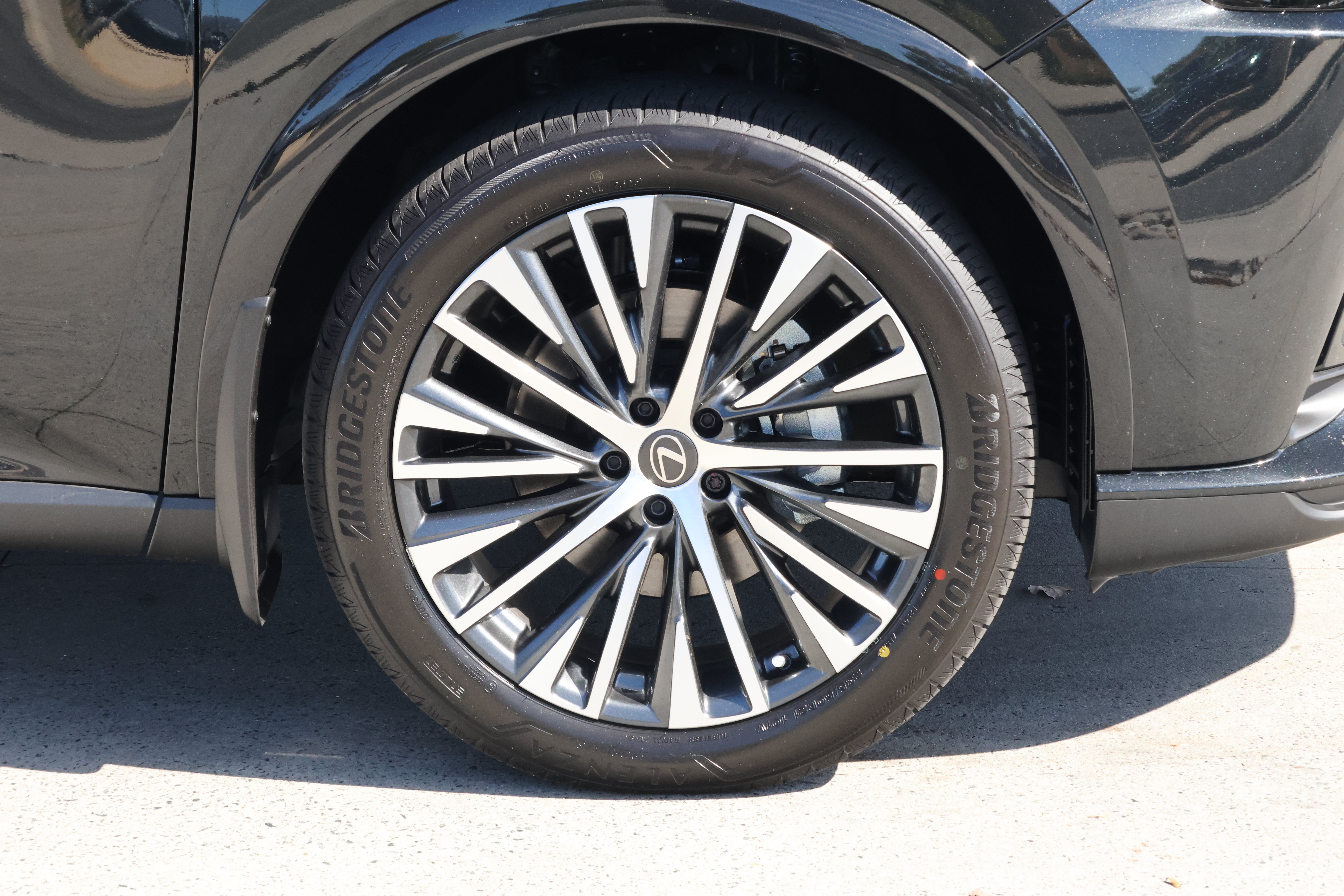 New 2026 Lexus RX 350 Premium Plus w/ Accessory Package (K3) FWD image 11