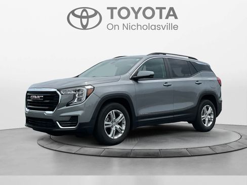 Used 2023 GMC Terrain SLE w/ Driver Convenience Package FWD image 1