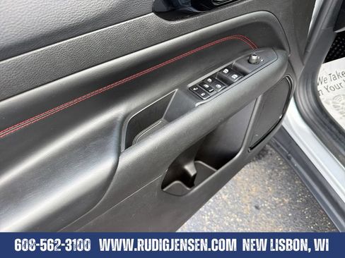 Used 2025 Jeep Compass Trailhawk AWD/4WD image 11