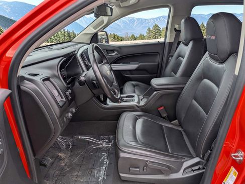 Used 2019 Chevrolet Colorado ZR2 image 16
