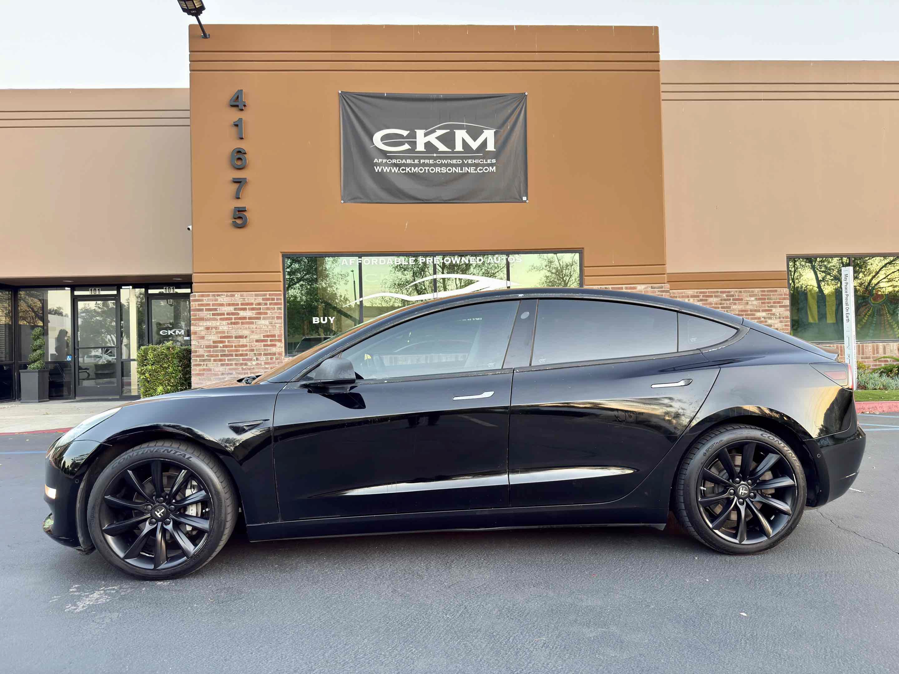 Used 2019 Tesla Model 3 Long Range AWD/4WD image 3