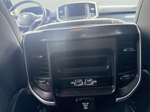 Used 2022 RAM 1500 Big Horn AWD/4WD image 11