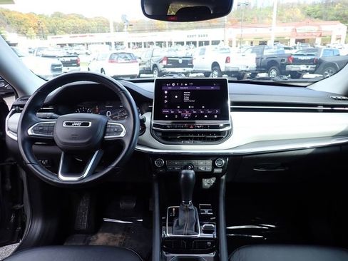 Certified 2022 Jeep Compass Limited image 16