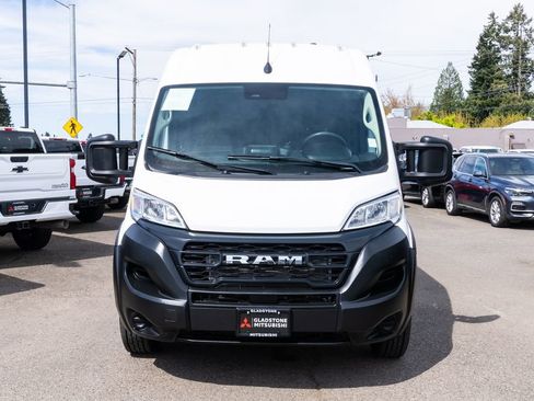 Used 2023 RAM ProMaster 2500 FWD image 2