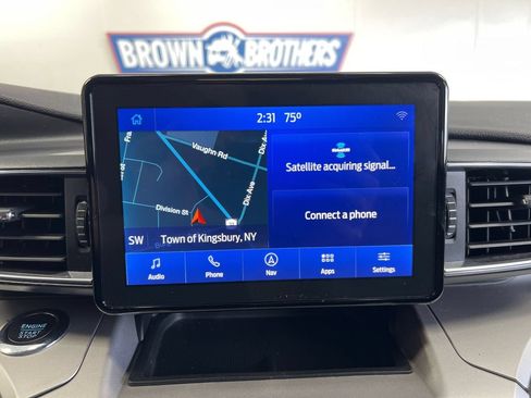 Used 2022 Ford Explorer XLT w/ Equipment Group 202A AWD/4WD image 25