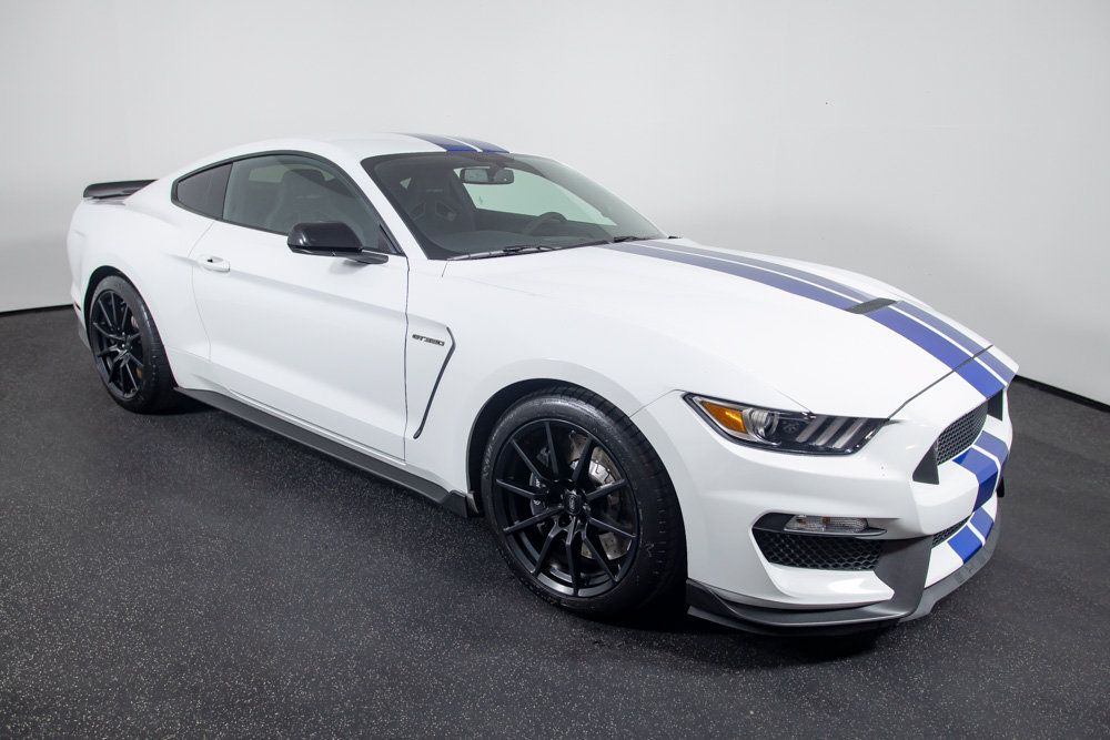 Used 2018 Ford Mustang Shelby GT350 RWD image 37