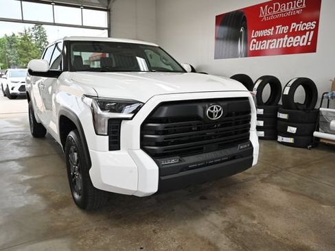 Used 2023 Toyota Tundra SR5 w/ SR5 Convenience Package AWD/4WD image 3