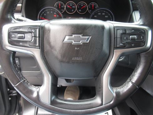 Used 2021 Chevrolet Tahoe Z71 image 28