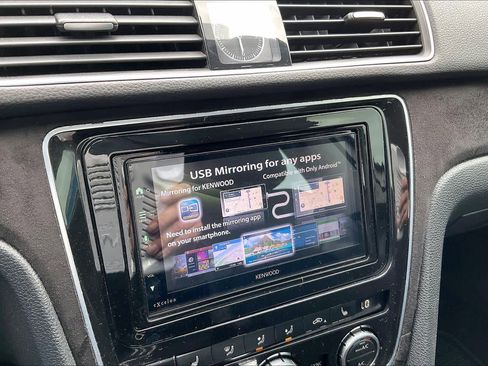 Used 2014 Volkswagen Passat 1.8T SEL Premium image 29