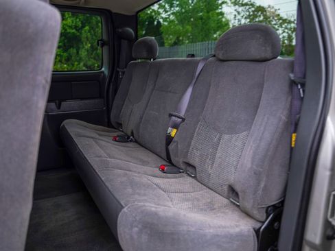 Used 2006 Chevrolet Silverado 1500 LT w/ Light Duty Power Package AWD/4WD image 14
