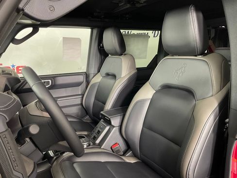 New 2026 Ford Bronco Outer Banks AWD/4WD image 14