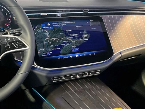 New 2026 Mercedes-Benz E 350 4MATIC Sedan image 8