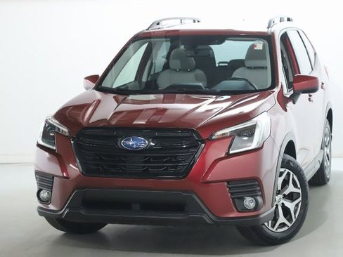 Certified 2023 Subaru Forester Premium image 3