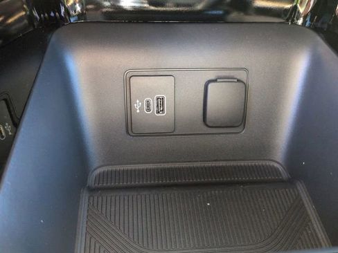 New 2026 Ford Explorer Platinum image 25