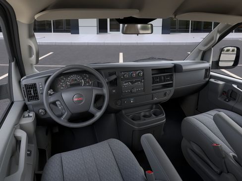 New 2026 GMC Savana 2500 w/ Driver Convenience Package RWD image 39