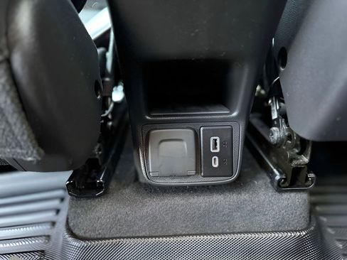 Used 2023 Chevrolet TrailBlazer RS w/ Convenience Package image 12