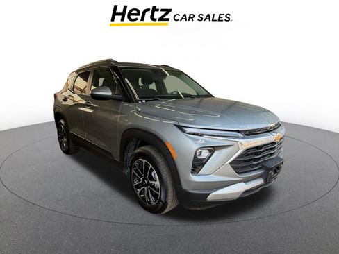 Used 2025 Chevrolet TrailBlazer LT image 1