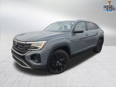 Used 2024 Volkswagen Atlas Cross Sport SE w/ Panoramic Sunroof Package