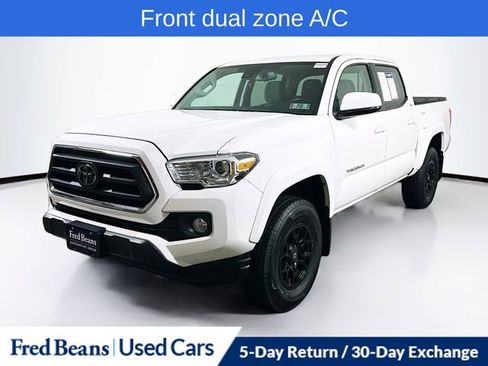 Used 2022 Toyota Tacoma SR5 image 3