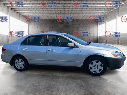 Used 2005 Honda Accord LX image 4
