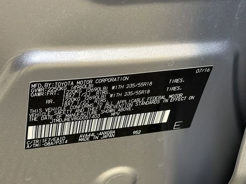 Used 2016 Toyota RAV4 Limited image 33